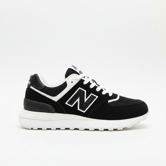 Art 8622 Black Sneaker - Side View